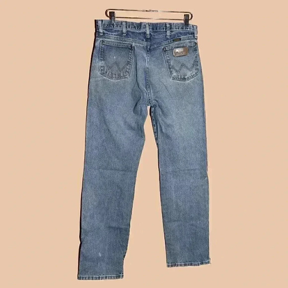 Ripped Denim Wrangler Jeans Size 34x34 Distressed‎ Blue Jeans - Picture 1 of 5